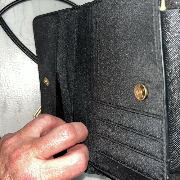 Deluxity Crossbody wallet  case  ID holder  Credit card case  billfold NWT - Picture 17 of 17